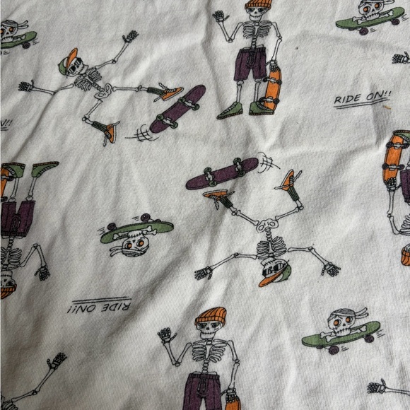 5/$20 Old Navy Skateboard Skeleton Tee - Picture 6 of 6